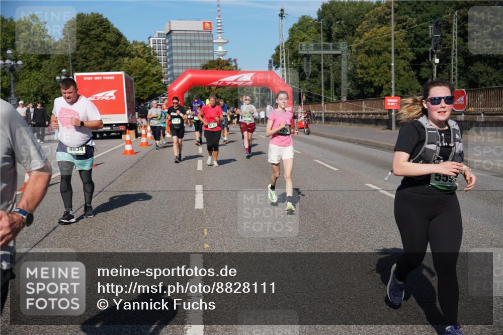 07.09.2025 - BARMER Alsterlauf Yannick Fuchs http://msf.ph/oto/8828111 07.09.2025 10:12:36 Laufen 4534, 8131, 3937, 555 meine-sportfotos.de