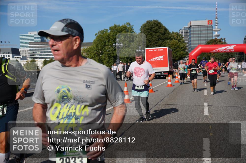 07.09.2025 - BARMER Alsterlauf Yannick Fuchs http://msf.ph/oto/8828112 07.09.2025 10:12:36 Laufen 36, 2033, 4534, 10, 8138, 5737 meine-sportfotos.de