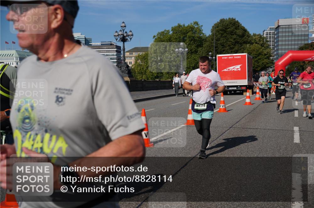 07.09.2025 - BARMER Alsterlauf Yannick Fuchs http://msf.ph/oto/8828114 07.09.2025 10:12:36 Laufen 10, 4534 meine-sportfotos.de