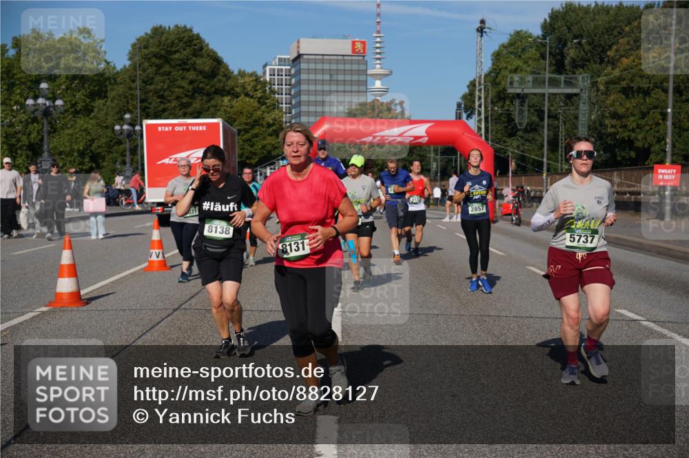 07.09.2025 - BARMER Alsterlauf Yannick Fuchs http://msf.ph/oto/8828127 07.09.2025 10:12:39 Laufen 8138, 8131, 6411, 2857, 5737, 10 meine-sportfotos.de