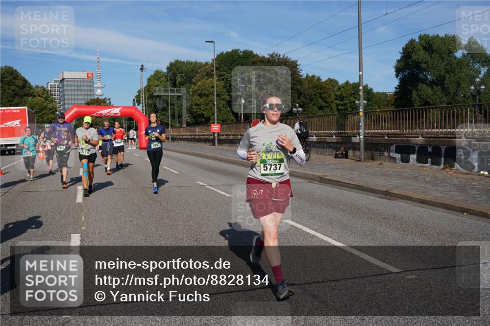 07.09.2025 - BARMER Alsterlauf Yannick Fuchs http://msf.ph/oto/8828134 07.09.2025 10:12:41 Laufen 2114, 32, 2857, 5737 meine-sportfotos.de