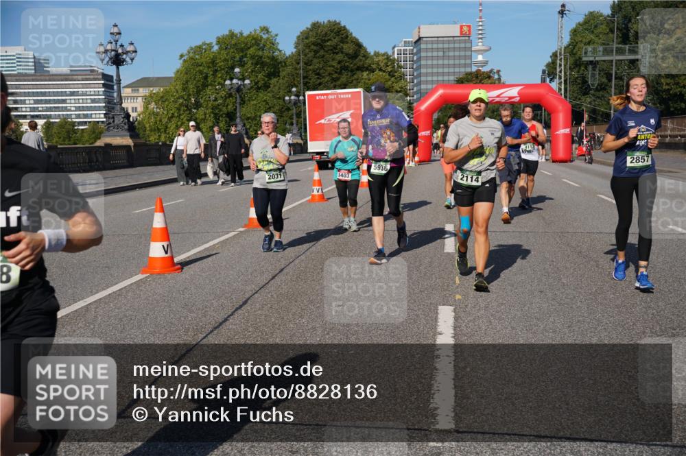 07.09.2025 - BARMER Alsterlauf Yannick Fuchs http://msf.ph/oto/8828136 07.09.2025 10:12:42 Laufen 8, 5936, 2031, 3403, 2114, 4113, 1909, 2857 meine-sportfotos.de