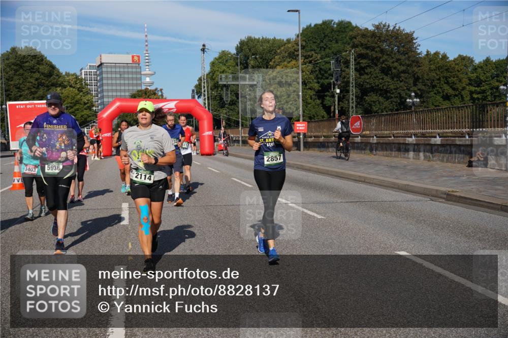 07.09.2025 - BARMER Alsterlauf Yannick Fuchs http://msf.ph/oto/8828137 07.09.2025 10:12:42 Laufen 3403, 5936, 2114, 32, 4113, 2857 meine-sportfotos.de