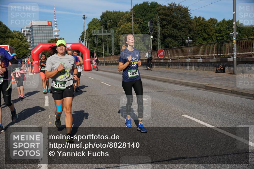 07.09.2025 - BARMER Alsterlauf Yannick Fuchs http://msf.ph/oto/8828140 07.09.2025 10:12:43 Laufen 5832, 4115, 2114, 10, 2857 meine-sportfotos.de