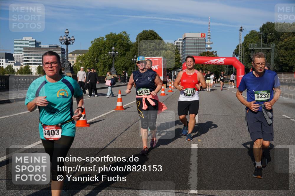 07.09.2025 - BARMER Alsterlauf Yannick Fuchs http://msf.ph/oto/8828153 07.09.2025 10:12:45 Laufen 2014, 5832, 4113, 3403, 5232 meine-sportfotos.de