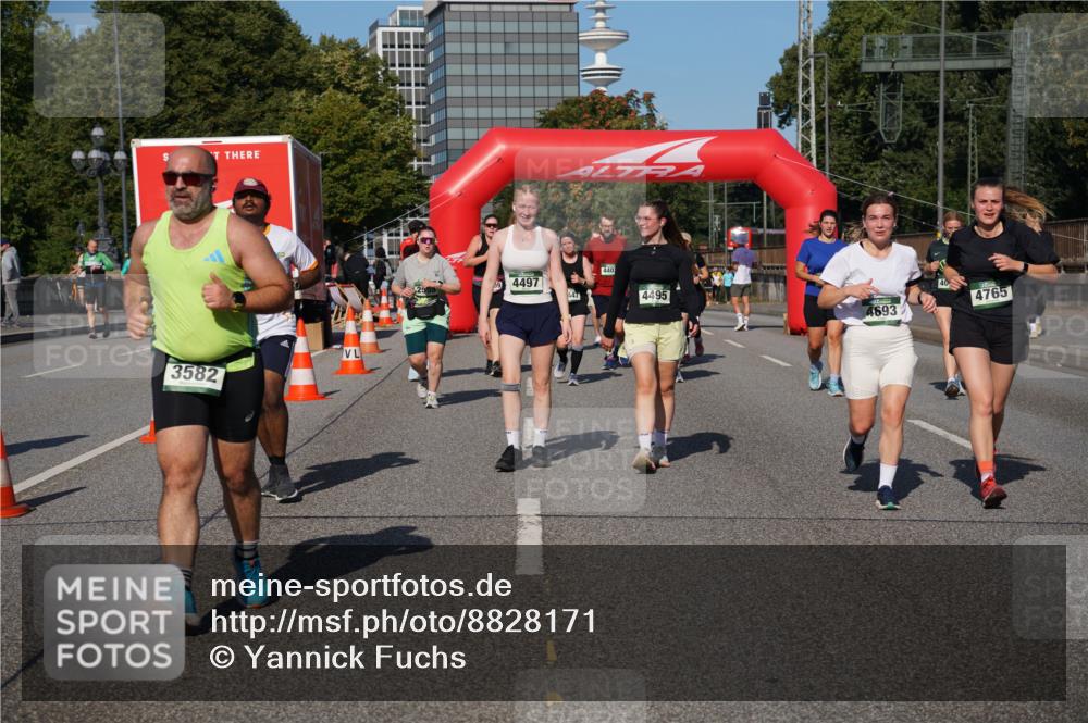 07.09.2025 - BARMER Alsterlauf Yannick Fuchs http://msf.ph/oto/8828171 07.09.2025 10:12:52 Laufen 3582, 094497, 440, 4495, 4693, 40, 4765 meine-sportfotos.de