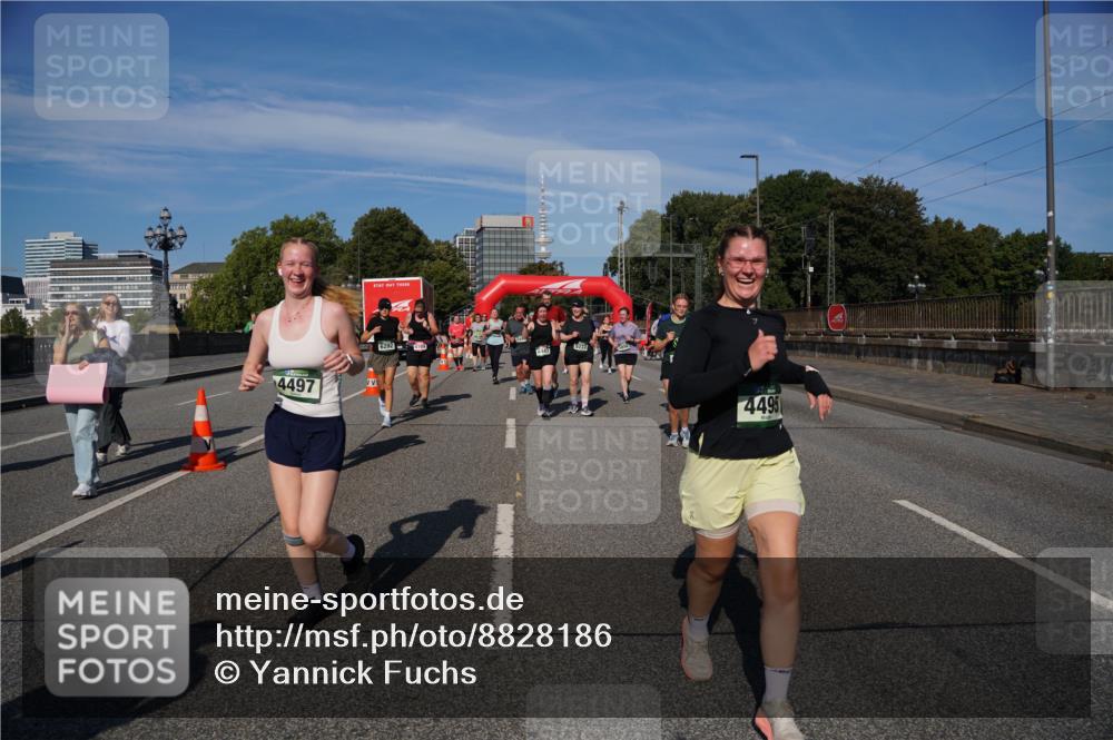 07.09.2025 - BARMER Alsterlauf Yannick Fuchs http://msf.ph/oto/8828186 07.09.2025 10:12:57 Laufen 4497, 4447, 5237, 44, 95 meine-sportfotos.de