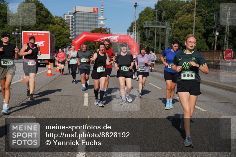 07.09.2025 - BARMER Alsterlauf Yannick Fuchs http://msf.ph/oto/8828192 07.09.2025 10:12:58 Laufen 6292, 4109, 2447, 4447, 5237, 5888, 4065 meine-sportfotos.de