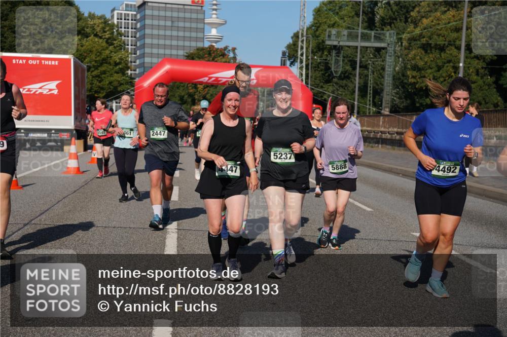 07.09.2025 - BARMER Alsterlauf Yannick Fuchs http://msf.ph/oto/8828193 07.09.2025 10:12:59 Laufen 9, 461, 2447, 4447, 5237, 5888, 4492 meine-sportfotos.de