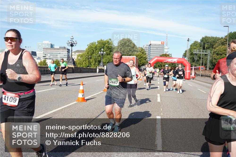 07.09.2025 - BARMER Alsterlauf Yannick Fuchs http://msf.ph/oto/8828206 07.09.2025 10:13:02 Laufen 4109, 2447, 444 meine-sportfotos.de