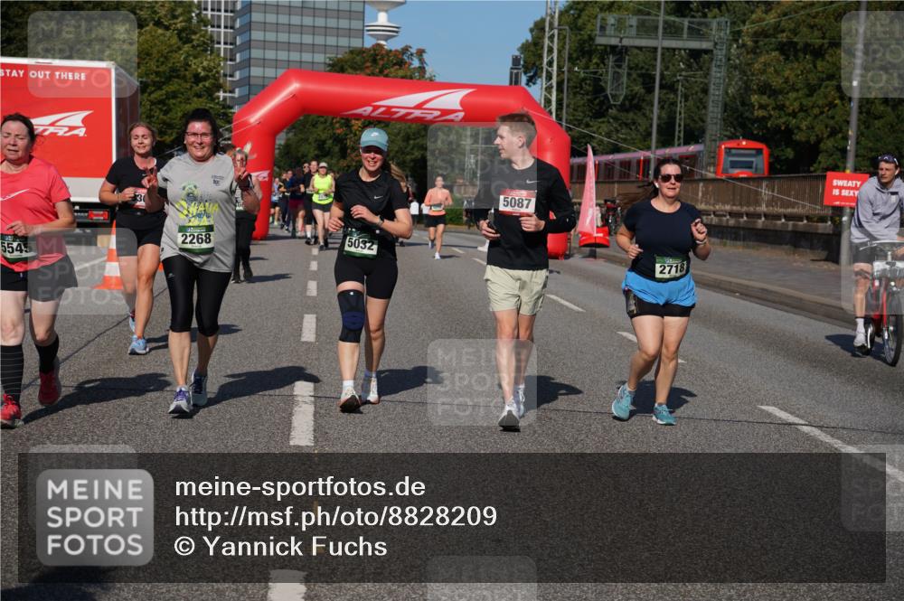 07.09.2025 - BARMER Alsterlauf Yannick Fuchs http://msf.ph/oto/8828209 07.09.2025 10:13:03 Laufen 10, 2268, 5032, 5545, 5087, 2718 meine-sportfotos.de