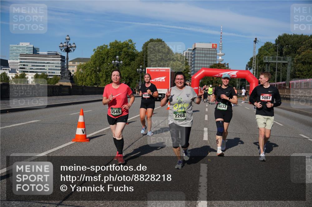 07.09.2025 - BARMER Alsterlauf Yannick Fuchs http://msf.ph/oto/8828218 07.09.2025 10:13:05 Laufen 5545, 3304, 2268, 5032, 5087 meine-sportfotos.de