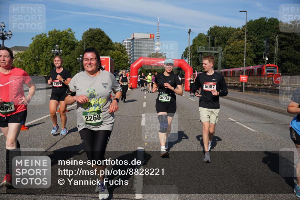 07.09.2025 - BARMER Alsterlauf Yannick Fuchs http://msf.ph/oto/8828221 07.09.2025 10:13:06 Laufen 545, 3304, 2268, 19, 5032, 5087 meine-sportfotos.de