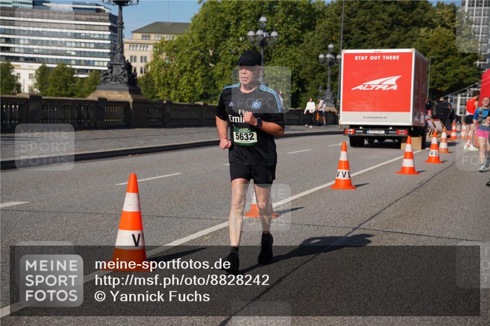 07.09.2025 - BARMER Alsterlauf Yannick Fuchs http://msf.ph/oto/8828242 07.09.2025 10:13:11 Laufen 5632 meine-sportfotos.de