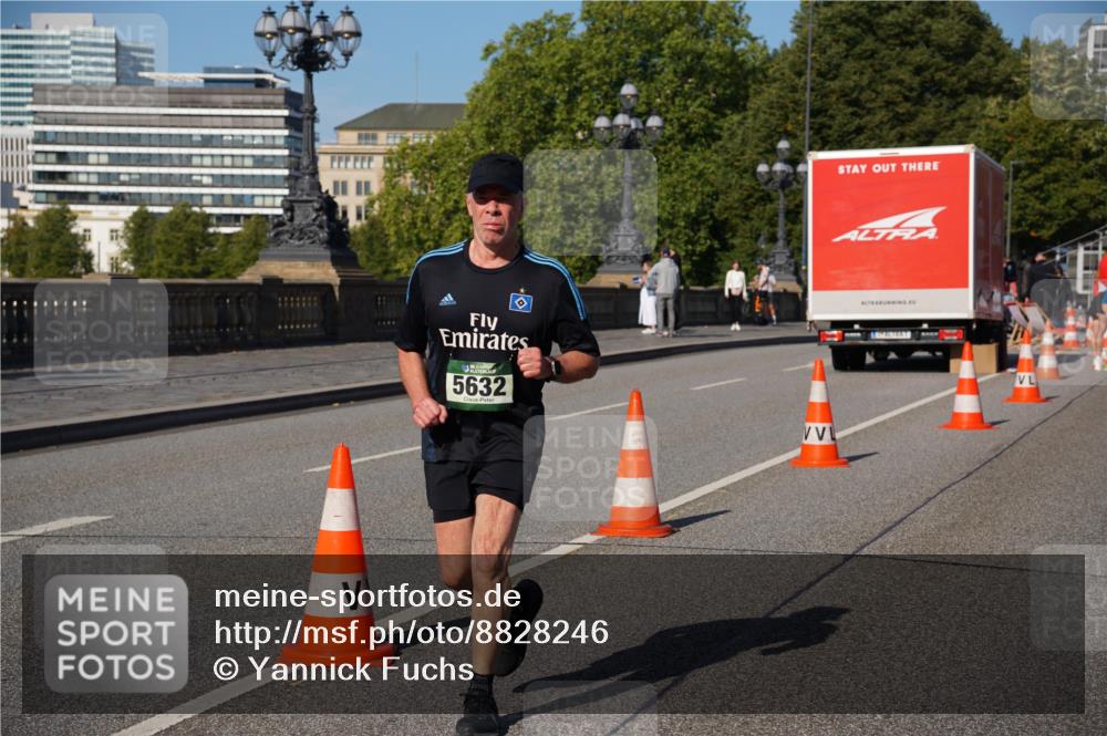 07.09.2025 - BARMER Alsterlauf Yannick Fuchs http://msf.ph/oto/8828246 07.09.2025 10:13:11 Laufen 5632 meine-sportfotos.de