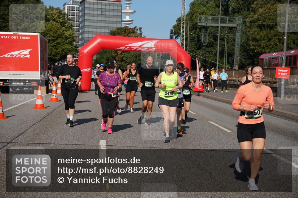 07.09.2025 - BARMER Alsterlauf Yannick Fuchs http://msf.ph/oto/8828249 07.09.2025 10:13:13 Laufen 20, 4324, 4396, 221, 5547, 2470, 4650 meine-sportfotos.de