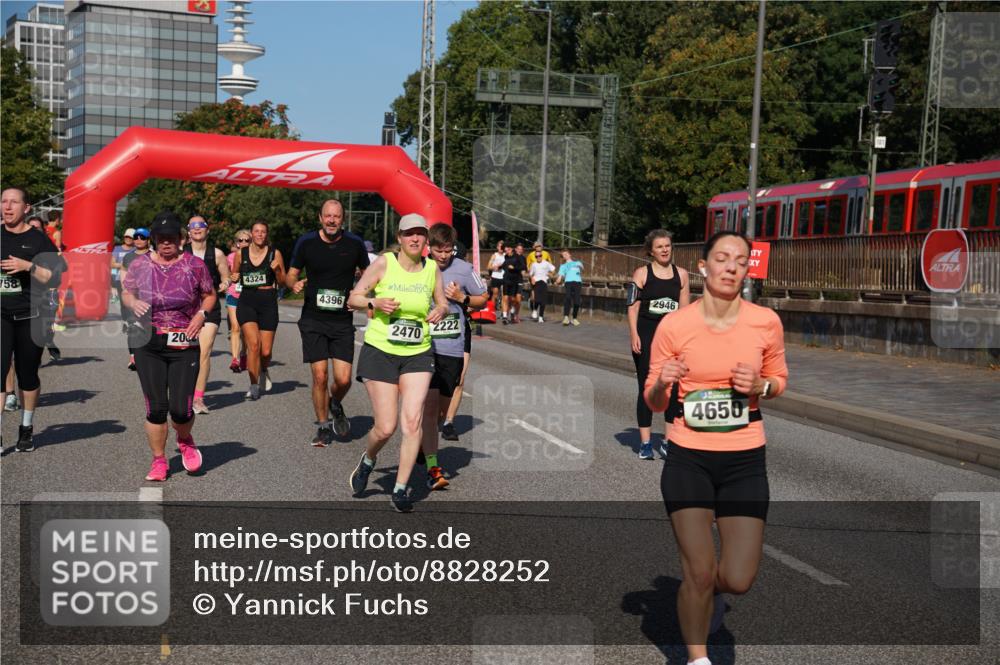 07.09.2025 - BARMER Alsterlauf Yannick Fuchs http://msf.ph/oto/8828252 07.09.2025 10:13:13 Laufen 758, 20, 4324, 4396, 2470, 2222, 2946, 4650 meine-sportfotos.de