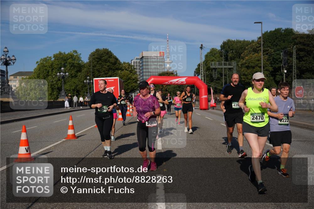 07.09.2025 - BARMER Alsterlauf Yannick Fuchs http://msf.ph/oto/8828263 07.09.2025 10:13:15 Laufen 758, 2066, 4324, 3231, 439, 2470, 2222 meine-sportfotos.de