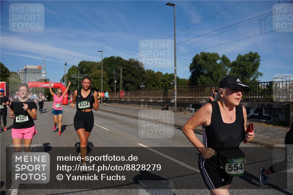 07.09.2025 - BARMER Alsterlauf Yannick Fuchs http://msf.ph/oto/8828279 07.09.2025 10:13:19 Laufen 738, 4325, 3231, 4324, 554 meine-sportfotos.de