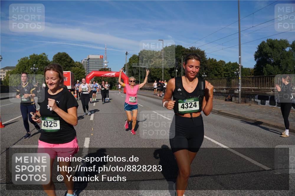 07.09.2025 - BARMER Alsterlauf Yannick Fuchs http://msf.ph/oto/8828283 07.09.2025 10:13:20 Laufen 6600, 4325, 2720, 3231, 4324 meine-sportfotos.de