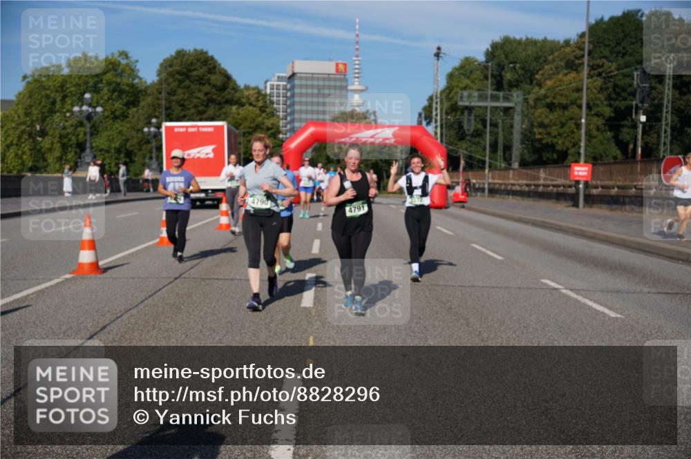 07.09.2025 - BARMER Alsterlauf Yannick Fuchs http://msf.ph/oto/8828296 07.09.2025 10:13:23 Laufen 4790, 4791 meine-sportfotos.de