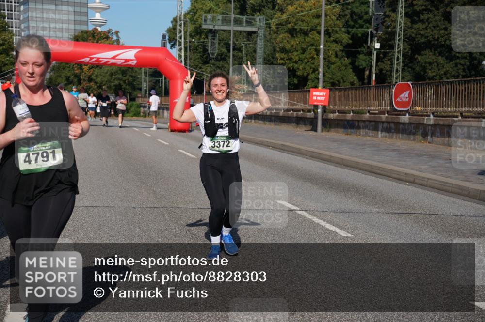 07.09.2025 - BARMER Alsterlauf Yannick Fuchs http://msf.ph/oto/8828303 07.09.2025 10:13:24 Laufen 4791, 3372 meine-sportfotos.de