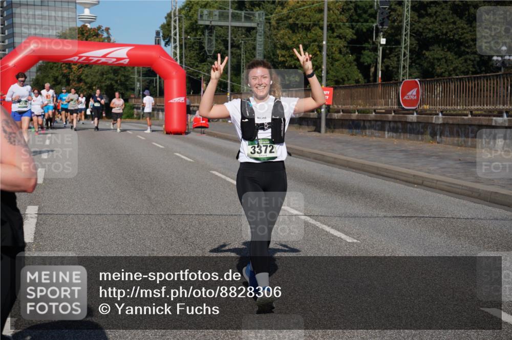 07.09.2025 - BARMER Alsterlauf Yannick Fuchs http://msf.ph/oto/8828306 07.09.2025 10:13:25 Laufen 4270, 3372 meine-sportfotos.de