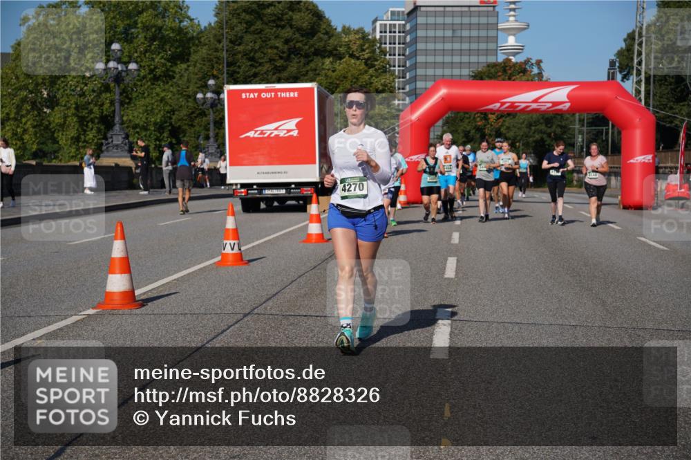07.09.2025 - BARMER Alsterlauf Yannick Fuchs http://msf.ph/oto/8828326 07.09.2025 10:13:29 Laufen 3881, 4270, 148 meine-sportfotos.de