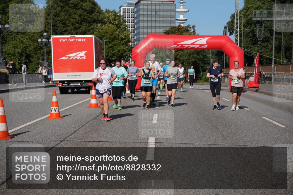 07.09.2025 - BARMER Alsterlauf Yannick Fuchs http://msf.ph/oto/8828332 07.09.2025 10:13:32 Laufen 3881, 2286, 4148 meine-sportfotos.de
