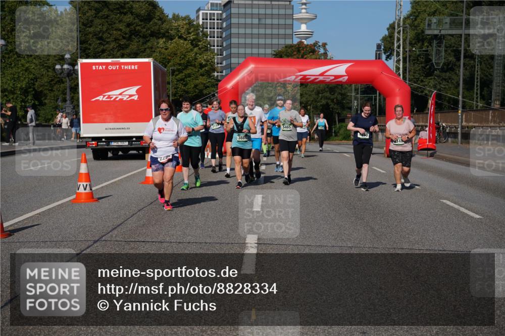 07.09.2025 - BARMER Alsterlauf Yannick Fuchs http://msf.ph/oto/8828334 07.09.2025 10:13:32 Laufen 3194, 228, 3881, 5465, 150 meine-sportfotos.de