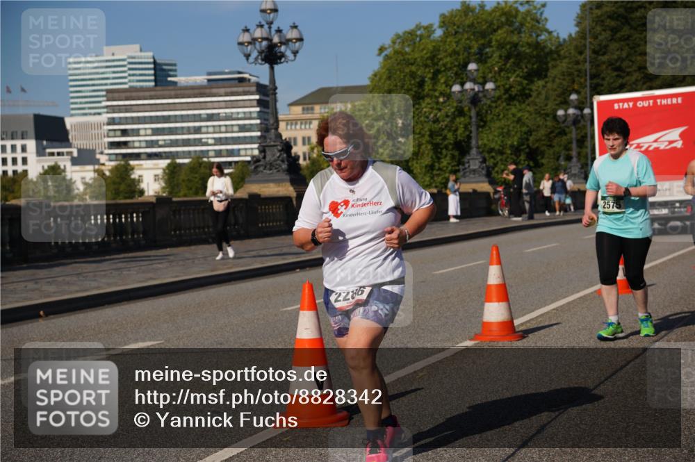 07.09.2025 - BARMER Alsterlauf Yannick Fuchs http://msf.ph/oto/8828342 07.09.2025 10:13:36 Laufen 2575, 2286 meine-sportfotos.de