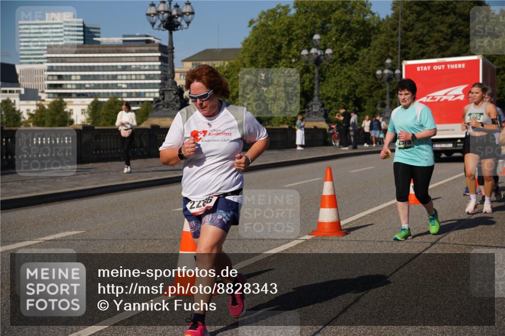 07.09.2025 - BARMER Alsterlauf Yannick Fuchs http://msf.ph/oto/8828343 07.09.2025 10:13:36 Laufen 2286, 2575, 3862 meine-sportfotos.de