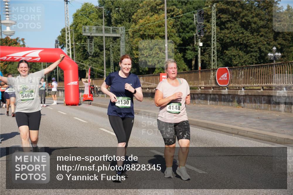 07.09.2025 - BARMER Alsterlauf Yannick Fuchs http://msf.ph/oto/8828345 07.09.2025 10:13:37 Laufen 4025, 5465, 4130, 4148 meine-sportfotos.de