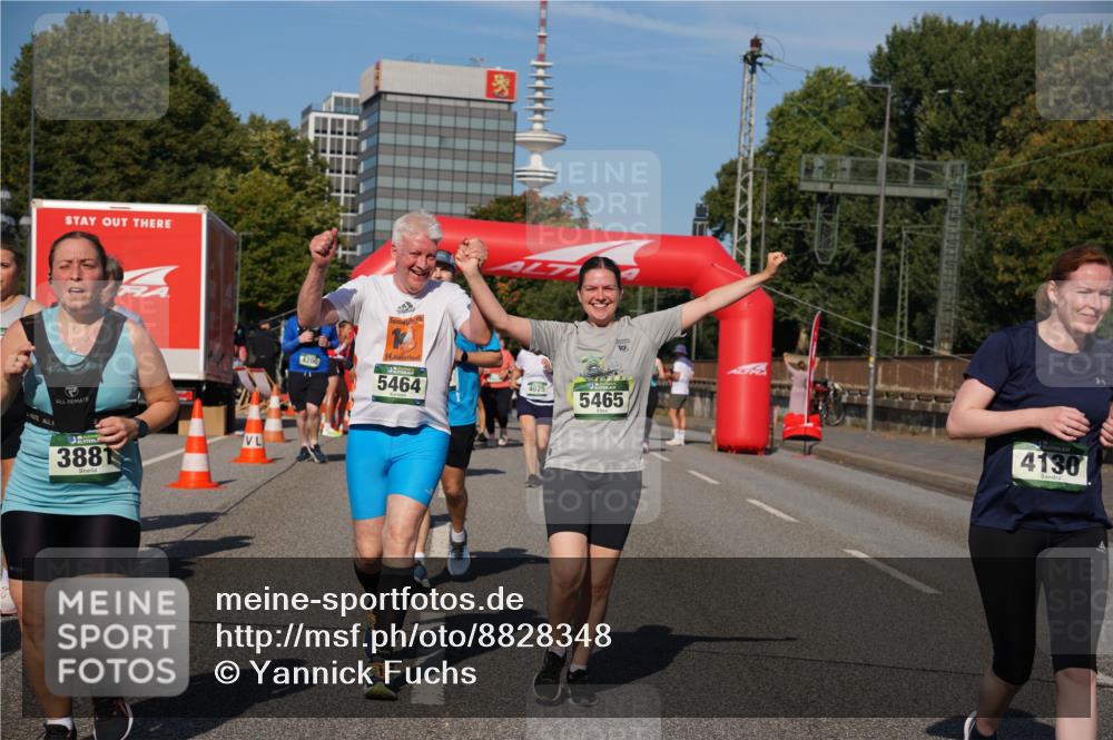 07.09.2025 - BARMER Alsterlauf Yannick Fuchs http://msf.ph/oto/8828348 07.09.2025 10:13:37 Laufen 3881, 4200, 14, 5464, 4025, 5465, 4130 meine-sportfotos.de