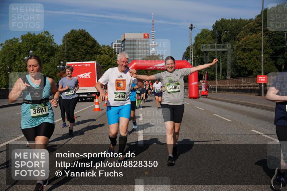 07.09.2025 - BARMER Alsterlauf Yannick Fuchs http://msf.ph/oto/8828350 07.09.2025 10:13:38 Laufen 3881, 3194, 13, 14, 5464, 4818, 5465 meine-sportfotos.de