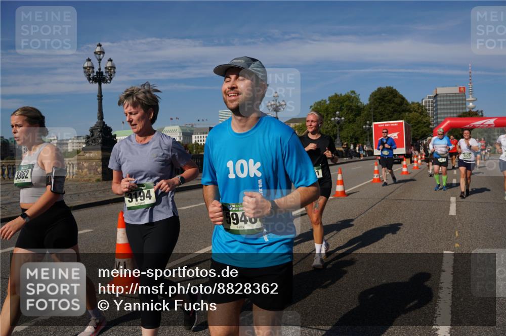 07.09.2025 - BARMER Alsterlauf Yannick Fuchs http://msf.ph/oto/8828362 07.09.2025 10:13:42 Laufen 3862, 3194, 10, 36, 940, 4025 meine-sportfotos.de