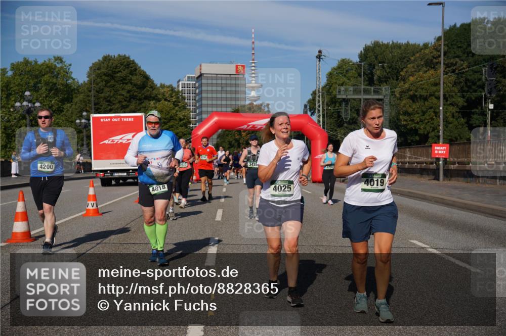 07.09.2025 - BARMER Alsterlauf Yannick Fuchs http://msf.ph/oto/8828365 07.09.2025 10:13:44 Laufen 4200, 4818, 5033, 5290, 3435, 4025, 2255, 4019 meine-sportfotos.de