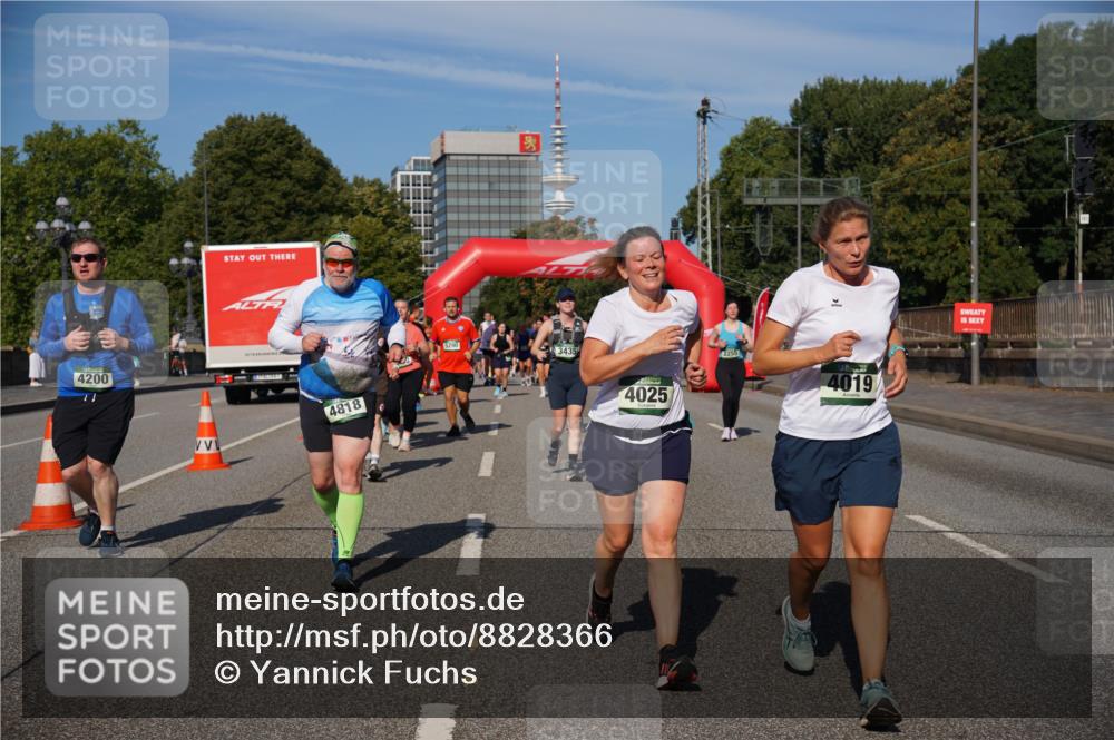 07.09.2025 - BARMER Alsterlauf Yannick Fuchs http://msf.ph/oto/8828366 07.09.2025 10:13:44 Laufen 4200, 4818, 3435, 4025, 2255, 4019 meine-sportfotos.de