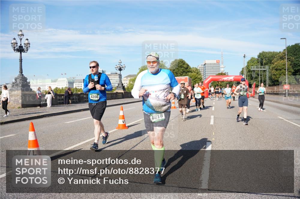 07.09.2025 - BARMER Alsterlauf Yannick Fuchs http://msf.ph/oto/8828377 07.09.2025 10:13:46 Laufen 4200, 4818 meine-sportfotos.de