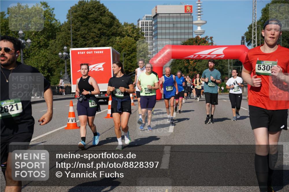 07.09.2025 - BARMER Alsterlauf Yannick Fuchs http://msf.ph/oto/8828397 07.09.2025 10:13:54 Laufen 2821, 3199, 4404, 8119, 320, 1, 5305, 3723, 3724 meine-sportfotos.de