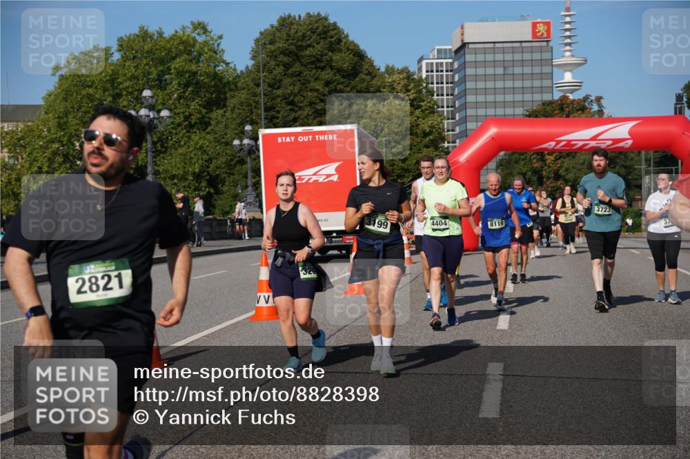 07.09.2025 - BARMER Alsterlauf Yannick Fuchs http://msf.ph/oto/8828398 07.09.2025 10:13:54 Laufen 3199, 4404, 8119, 2821, 320, 3723 meine-sportfotos.de