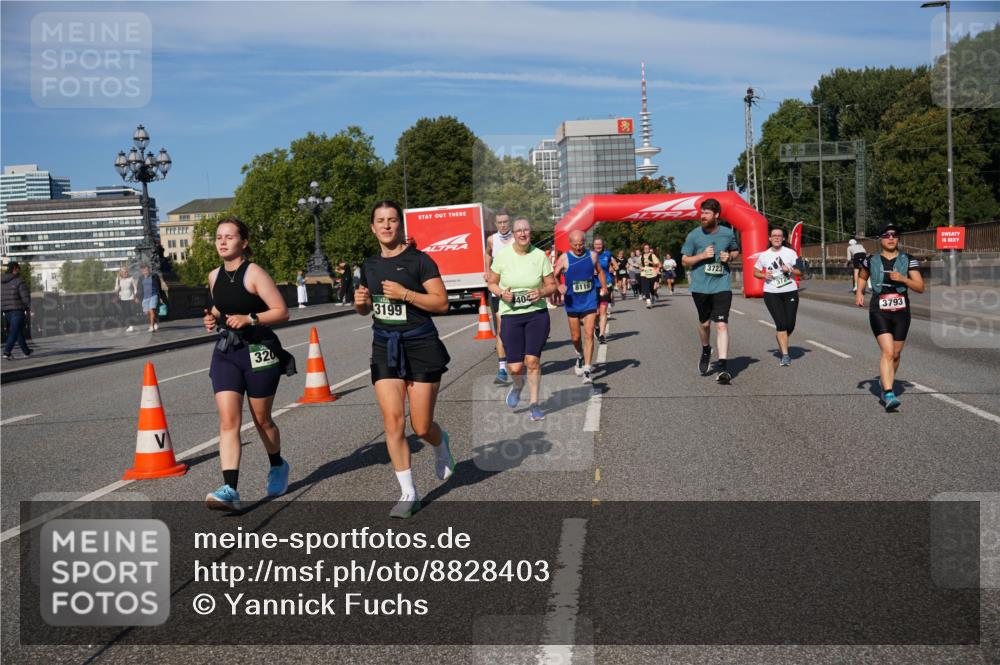 07.09.2025 - BARMER Alsterlauf Yannick Fuchs http://msf.ph/oto/8828403 07.09.2025 10:13:56 Laufen 320, 3199, 8119, 404, 3723, 3793 meine-sportfotos.de
