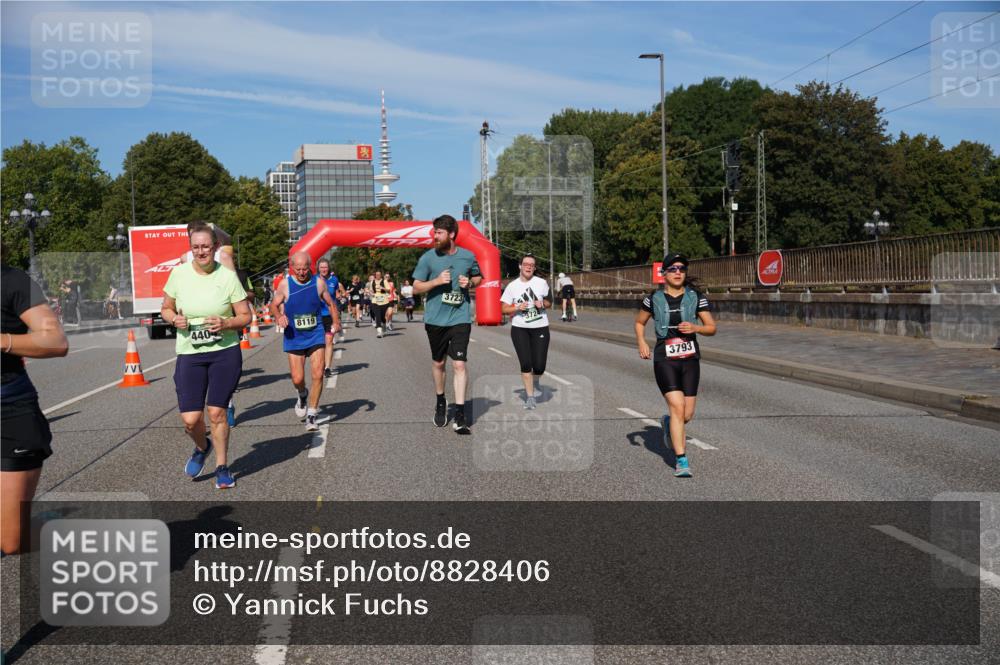 07.09.2025 - BARMER Alsterlauf Yannick Fuchs http://msf.ph/oto/8828406 07.09.2025 10:13:56 Laufen 440, 8119, 3723, 3793 meine-sportfotos.de