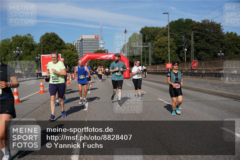 07.09.2025 - BARMER Alsterlauf Yannick Fuchs http://msf.ph/oto/8828407 07.09.2025 10:13:57 Laufen 4404, 8119, 3723, 93 meine-sportfotos.de