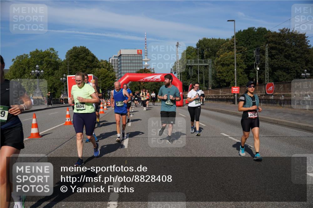 07.09.2025 - BARMER Alsterlauf Yannick Fuchs http://msf.ph/oto/8828408 07.09.2025 10:13:57 Laufen 9, 4404, 8119, 3793 meine-sportfotos.de