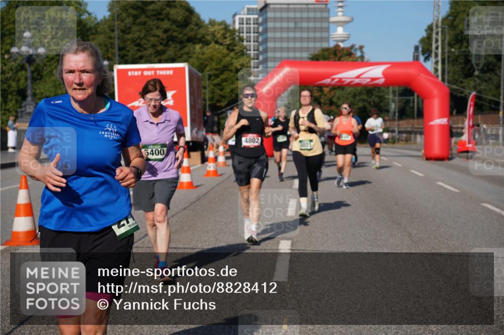 07.09.2025 - BARMER Alsterlauf Yannick Fuchs http://msf.ph/oto/8828412 07.09.2025 10:14:02 Laufen 4802, 3021, 5400 meine-sportfotos.de