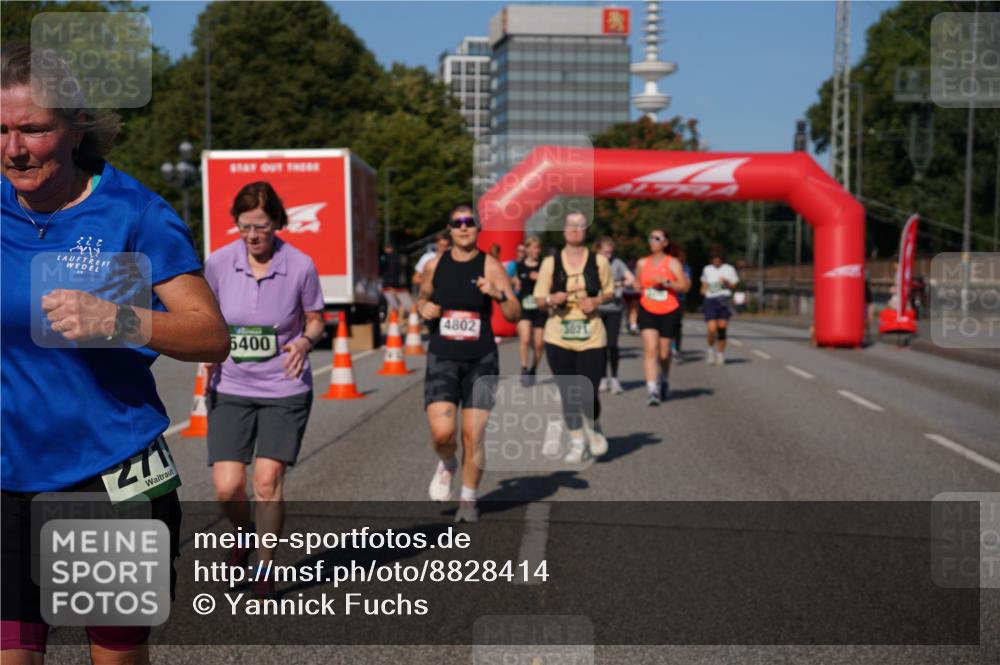 07.09.2025 - BARMER Alsterlauf Yannick Fuchs http://msf.ph/oto/8828414 07.09.2025 10:14:02 Laufen 271, 4802, 302, 6400 meine-sportfotos.de