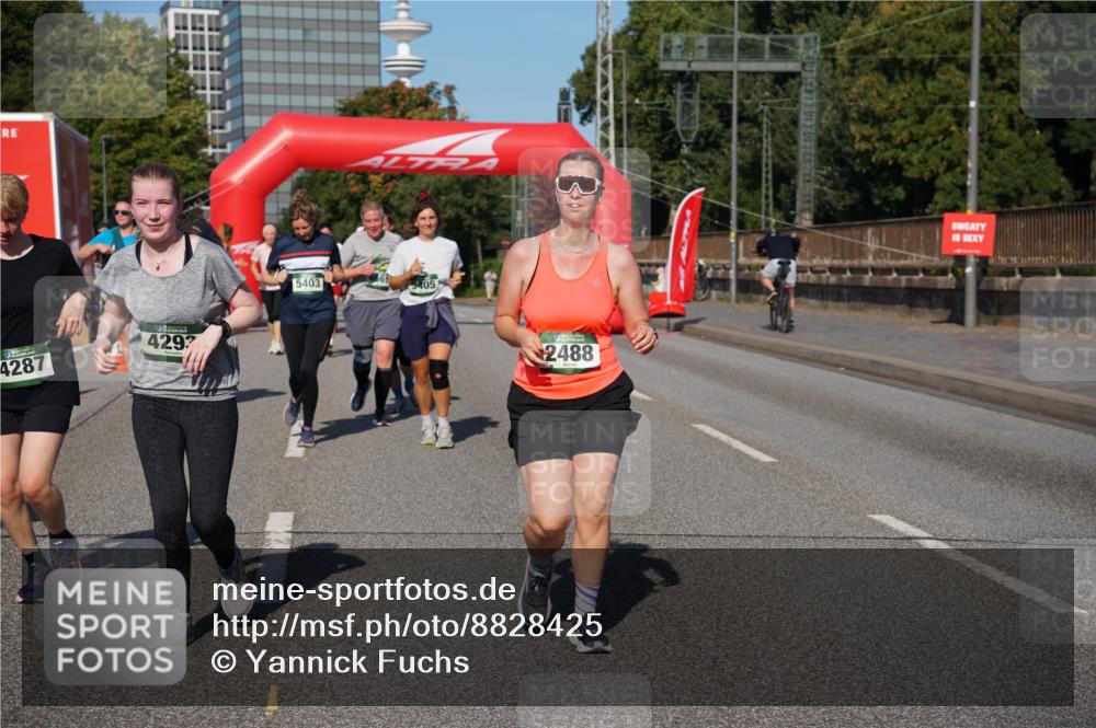07.09.2025 - BARMER Alsterlauf Yannick Fuchs http://msf.ph/oto/8828425 07.09.2025 10:14:07 Laufen 4287, 429, 5403, 5405, 2488 meine-sportfotos.de