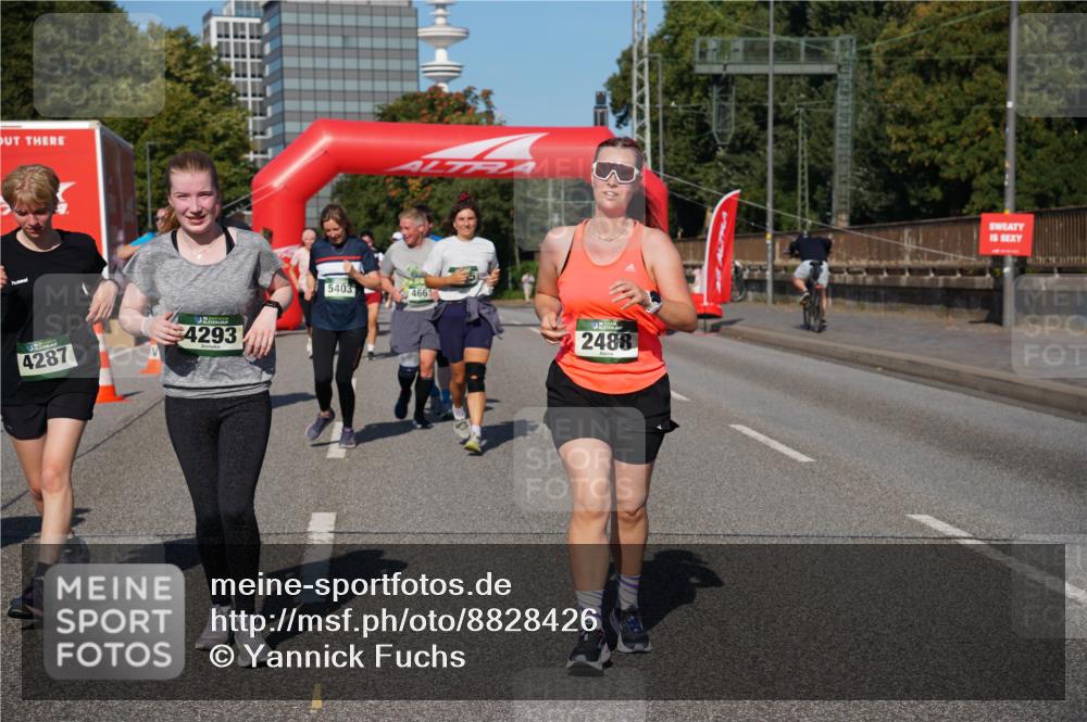 07.09.2025 - BARMER Alsterlauf Yannick Fuchs http://msf.ph/oto/8828426 07.09.2025 10:14:07 Laufen 4287, 4293, 5403, 466, 2488 meine-sportfotos.de