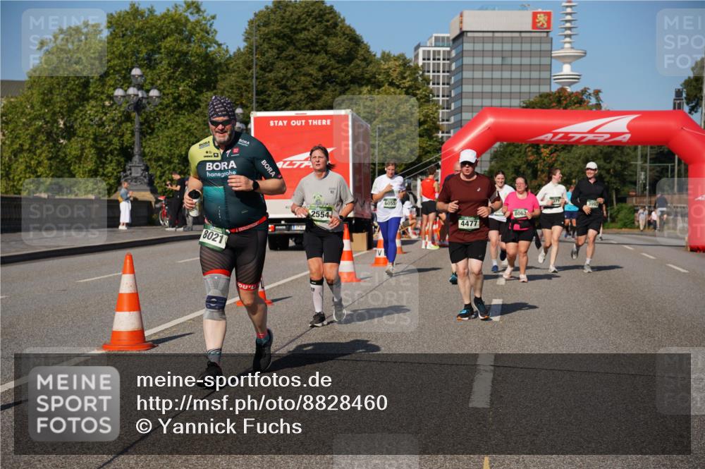 07.09.2025 - BARMER Alsterlauf Yannick Fuchs http://msf.ph/oto/8828460 07.09.2025 10:14:18 Laufen 8021, 2554, 6055, 4477, 8063, 3993 meine-sportfotos.de